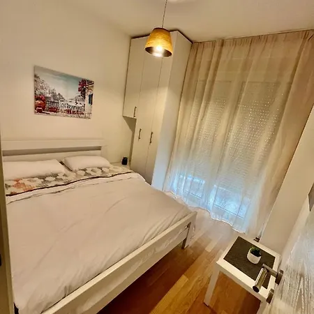 Apartment Centre Getaway Budva